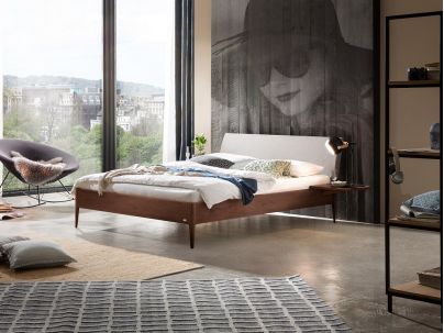 HASENA - Lit en noyer massif