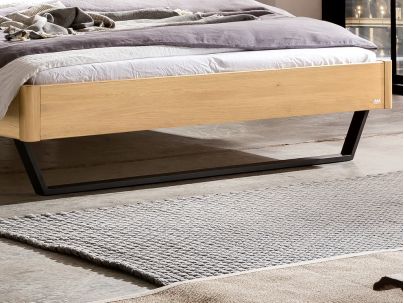 Lit Marola en chêne bright massif haut de gamme de notre collection LOUNGE