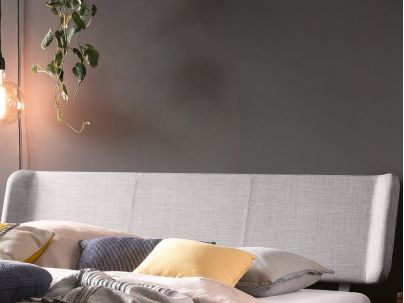 HASENA - Lit en bois massif