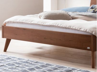 Lit Caluso en Noyer massif | Collection Lounge | Le Monde du Lit