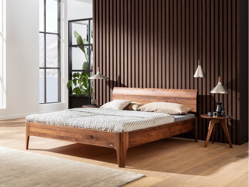 HASENA - Lit en noyer massif HASENA - Lit en noyer massif