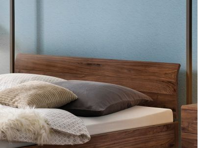 HASENA - Lit baldaquin en bois massif