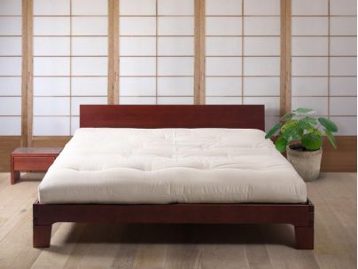 Lit Japan en pin massif de qualité. Meuble pour la chambre. Le Monde du Lit