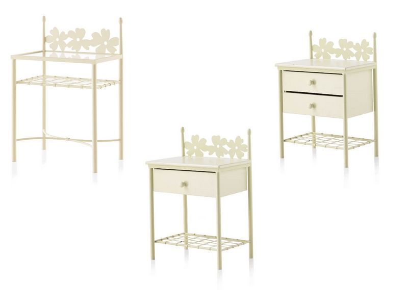 Chevets Lino en fer forgé. Meuble design pour la chambre. Le Monde du Lit