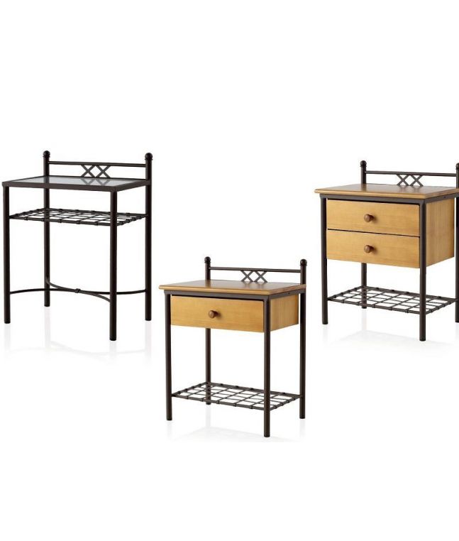 Chevets Toledo en fer forgé. Meuble design pour la chambre. Le Monde du Lit