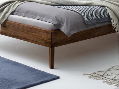 Lit Calvari en Noyer massif haut de gamme | Le Monde du Lit