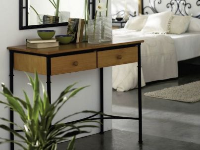 Commode Moderno 2 en fer forgé. Meuble design pour la chambre. Le Monde du Lit