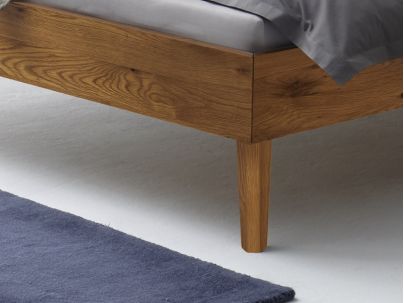 Lit Ancona en chêne noueux naturel massif haut de gamme | Le Monde du Lit