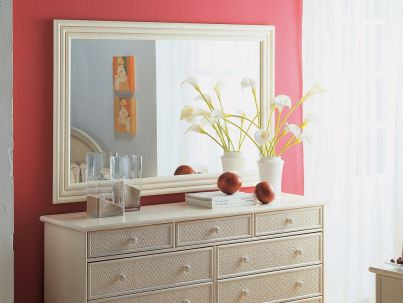 Miroir Almansa en rotin haut de gamme, meuble pour la chambre à coucher. Le Monde du Lit