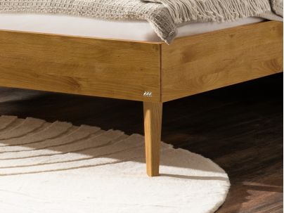 Lit Alcamo en Chêne noueux naturel massif | Le Monde du Lit