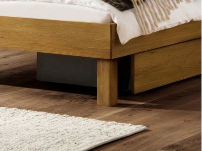 Lit Anna en chêne noueux naturel massif | Le Monde du Lit