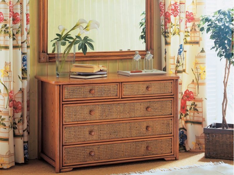 Commode Soria en rotin haut de gamme, meuble pour la chambre à coucher. Le Monde du Lit