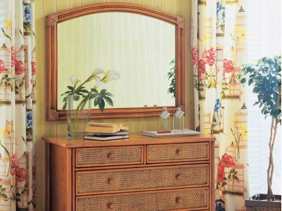 Miroir Soria en rotin haut de gamme, meuble pour la chambre à coucher. Le Monde du Lit