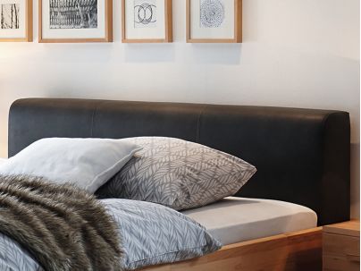 HASENA - Lit en bois massif