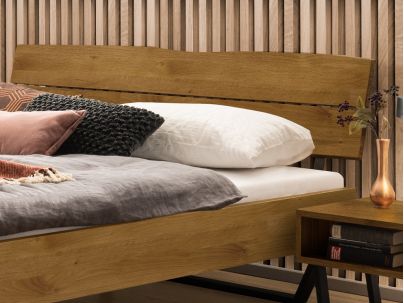 Lit Arezzo en bois de chêne fabriqué par Hasena