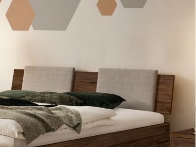 Lit Piemonte en  bois de Noyer massif fabriqué par Hasena