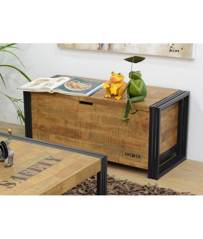 Coffre Industria en hevea massif de qualité. Fabrication artisanale.