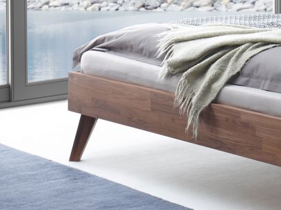 Set de 4 pieds en noyer massif haut de gamme, en bois massif | Le Monde du Lit