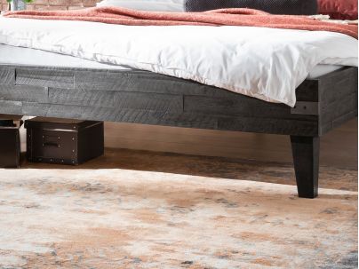 Lit Aloa en acacia vintage grey massif | Le Monde du Lit