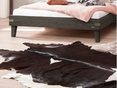 Lit Alino en acacia vintage grey massif | Le Monde du Lit