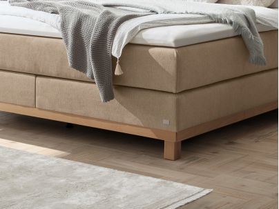 Lit Boxspring Estela en chêne massif de la marque Hasena | Le Monde du Lit