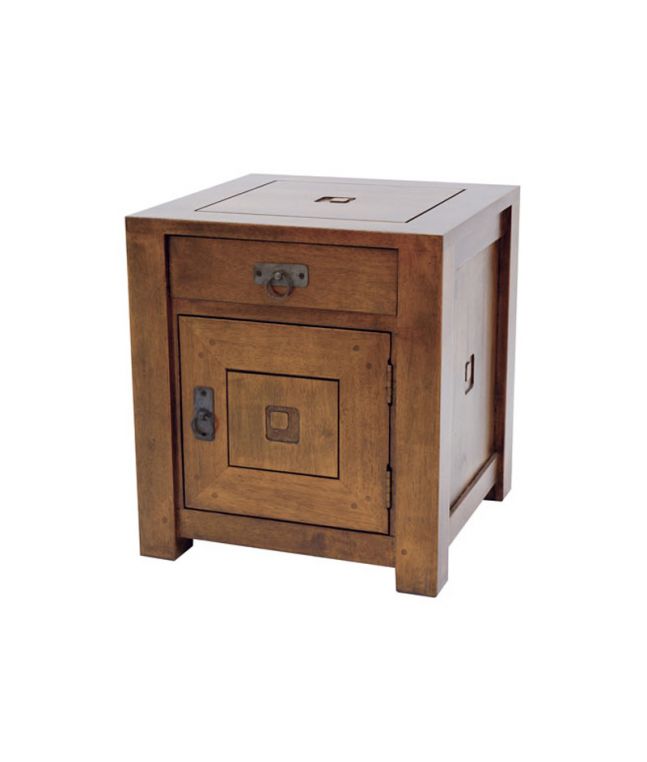 Chevet Pattani en hévéa massif de qualité. Fabrication artisanale.