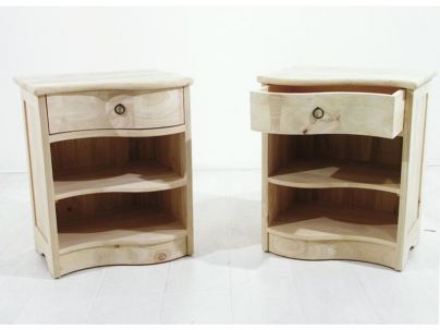 Set de 2 chevets Sinja en hévéa massif. Meuble en bois massif pour la chambre. Le Monde du Lit