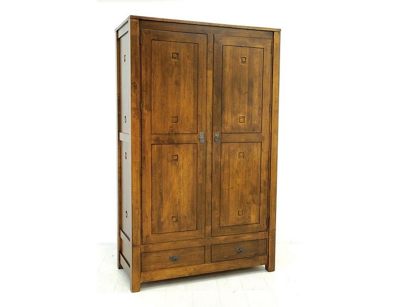 Armoire Pattani en hevea massif de qualité. Meuble en bois massif pour la chambre. Le Monde du Lit