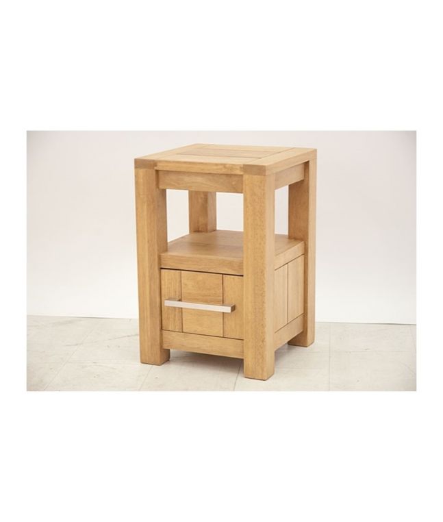 Chevet Thaman2 en hévéa massif de qualité. Meuble en bois massif pour la chambre. Le Monde du Lit