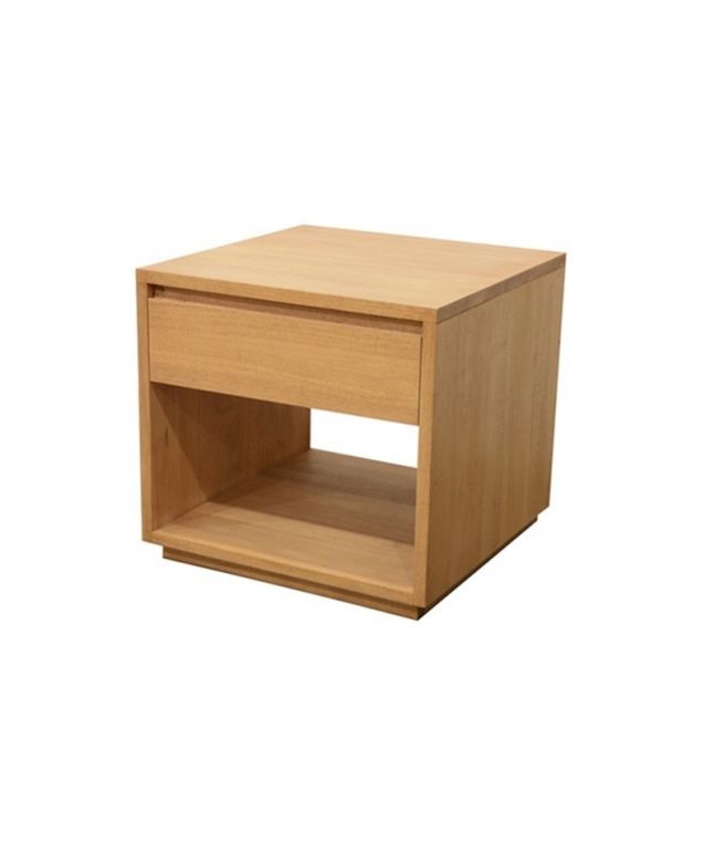 Chevet Europa 3 en hévéa massif de qualité. Fabrication artisanale.