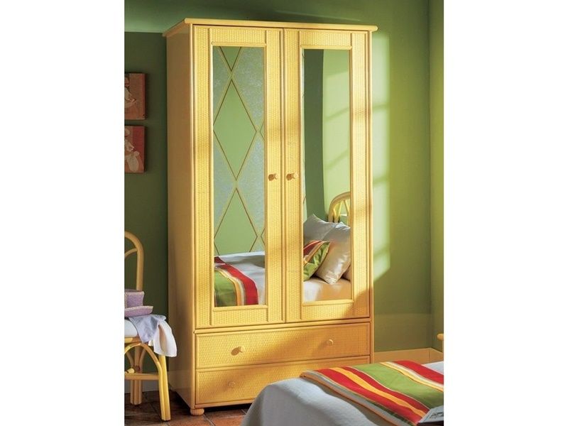 Armoire en rotin