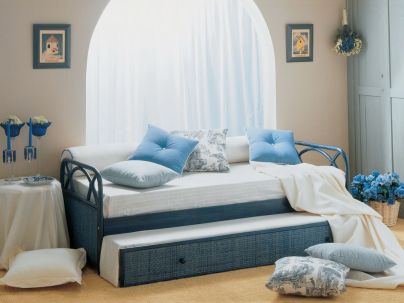 Lit gigogne en rotin haut de gamme, meuble pour la chambre à coucher. Le Monde du Lit