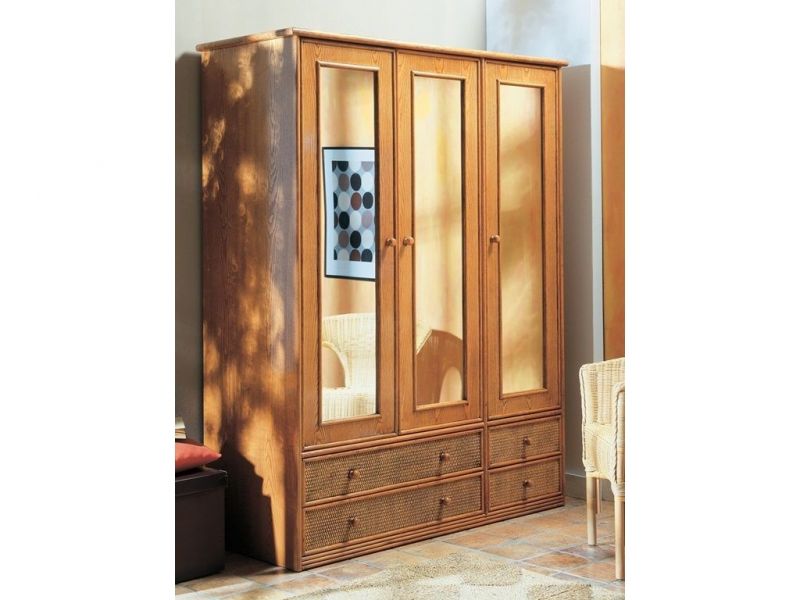 Armoire en rotin