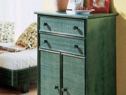 Chiffonnier Gérone en rotin haut de gamme, meuble pour la chambre à coucher. Le Monde du Lit