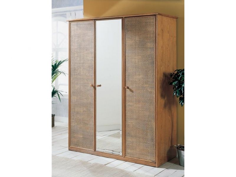 Armoire en rotin