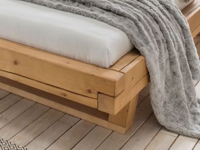 Lit Arthur en epicea massif haut de gamme, meuble pour la chambre. Le Monde du Lit