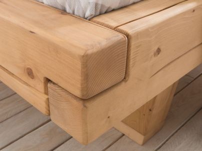 Lit Arthur en epicea massif haut de gamme, meuble pour la chambre. Le Monde du Lit