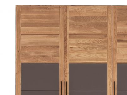 Armoire en bois massif FSC, fabrication européenne