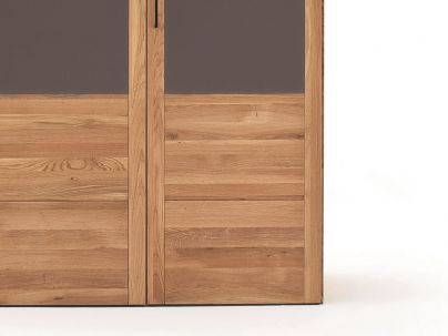 Armoire Léo 4 en chêne massif haut de gamme, meuble pour la chambre. Le Monde du Lit