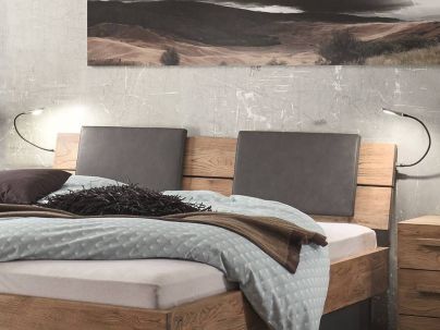 Lit Practico Vintage en chêne sauvage massif, Hasena fabricant Suisse. Meuble pour la chambre