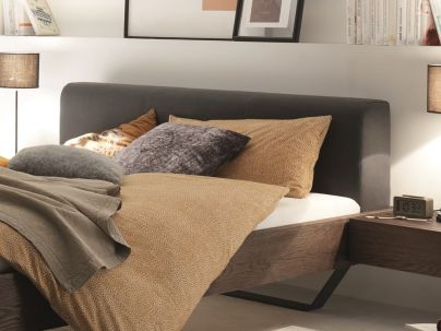 HASENA - Lit en bois massif