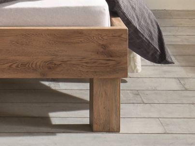 Lit Ronna Vintage en chêne sauvage massif, Hasena fabricant Suisse. Meuble pour la chambre