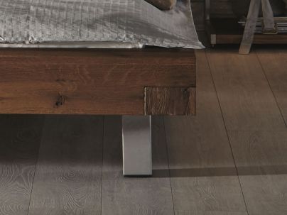 Lit Aosta Mico en chêne sauvage massif, Hasena fabricant Suisse. Meuble pour la chambre