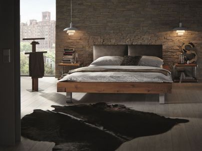 Lit Aosta Mico en chêne sauvage massif, Hasena fabricant Suisse. Meuble pour la chambre