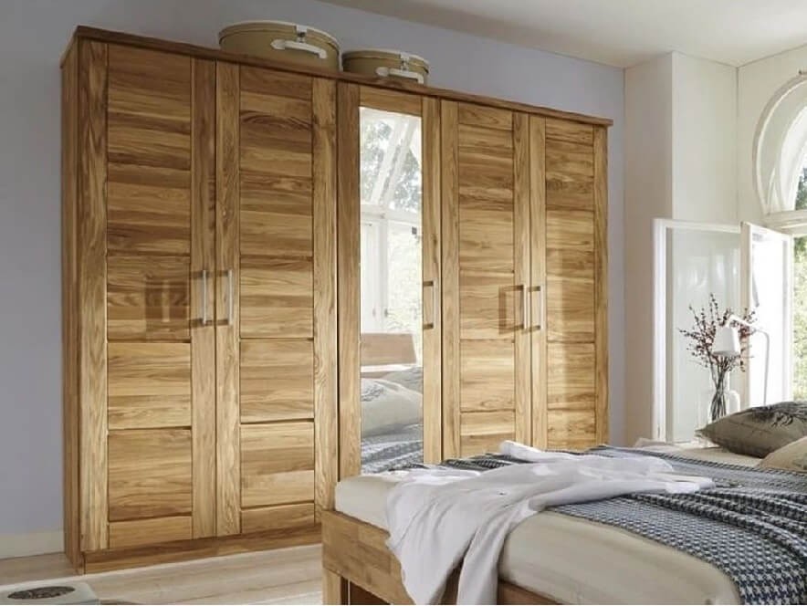 Armoires en Chêne Massif