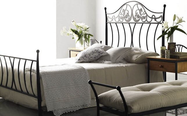 NOS LITS EN FER FORGE