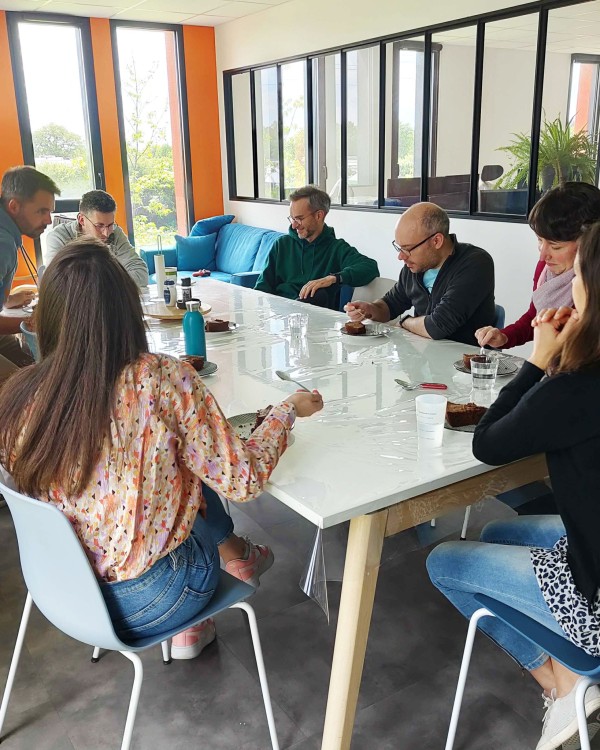 Les anniversaires chez Dream me up : plus qu’un gâteau, un vrai moment d’équipe